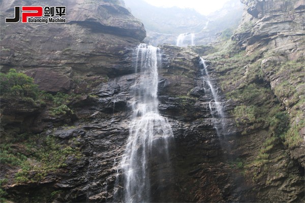 匡廬奇秀甲天下，劍平平衡機(jī)美名揚(yáng)